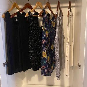 6 OLD NAVY TANK TOPS